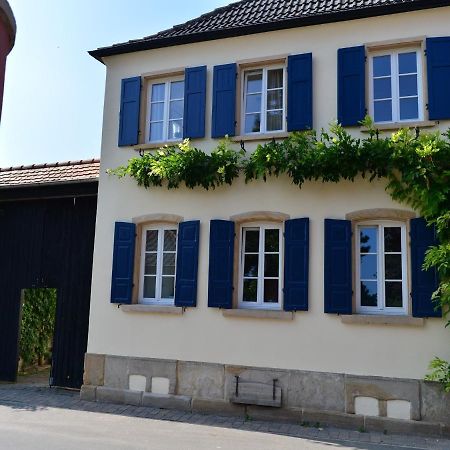 Gästehaus Weingut Gehrig Weisenheim am Sand Exterior foto
